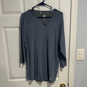 Under Armour Men's Blue Long Sleeve Tee